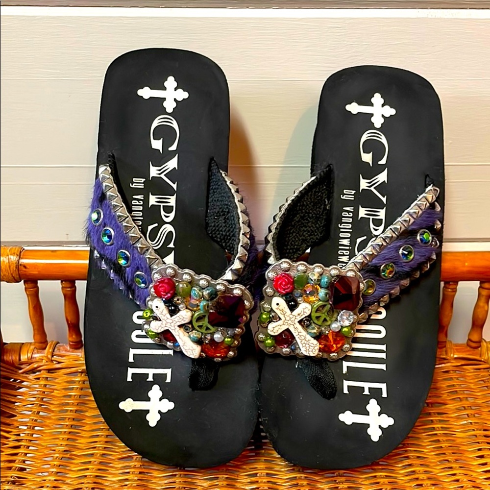 Gypsy Soule Black Platform Foam Embellished Flip Flops Size 8.